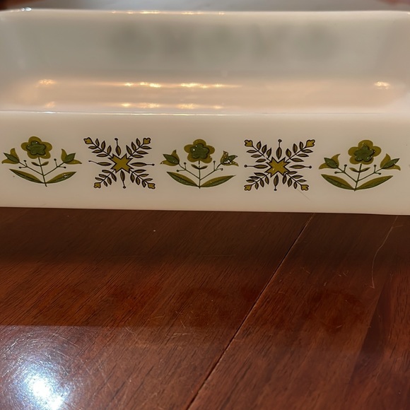 Anchor Fire-King Green Meadow Milk Glass 1-1/2 qt. Roaster - No Chips  #22 - Picture 2 of 8